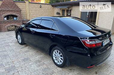 Седан Toyota Camry 2017 в 