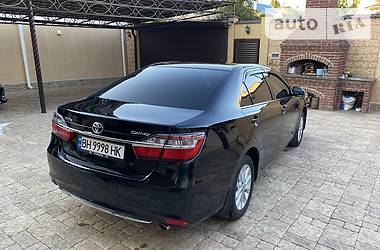 Седан Toyota Camry 2017 в 