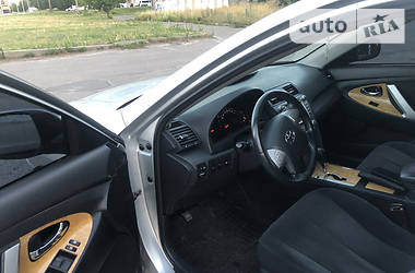 Седан Toyota Camry 2006 в Киеве