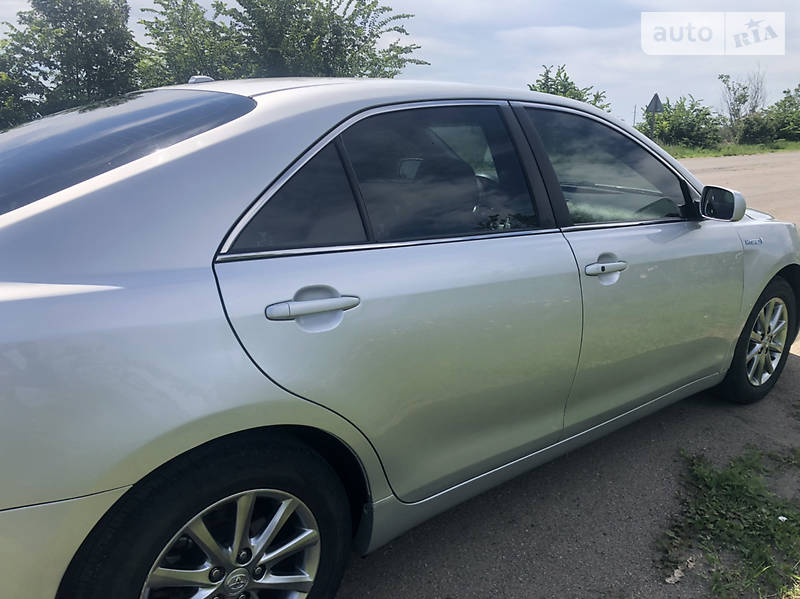 Седан Toyota Camry 2010 в Окнах