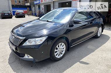 Седан Toyota Camry 2012 в 