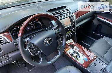Седан Toyota Camry 2013 в 