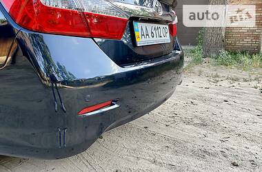 Седан Toyota Camry 2013 в 