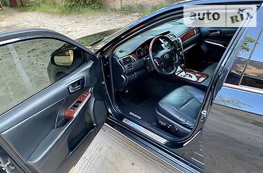 Седан Toyota Camry 2013 в 