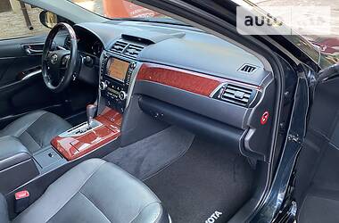 Седан Toyota Camry 2013 в 