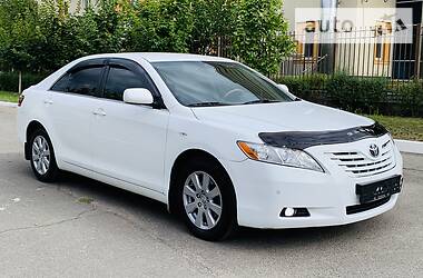 Седан Toyota Camry 2009 в Киеве