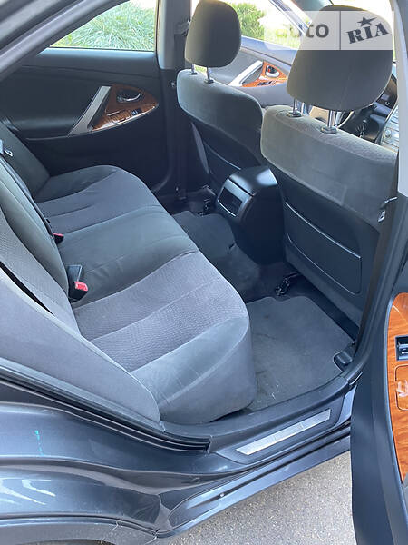 Седан Toyota Camry 2010 в Конотопі