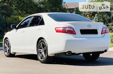 Седан Toyota Camry 2009 в 
