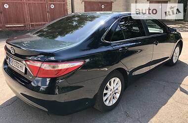 Седан Toyota Camry 2015 в 