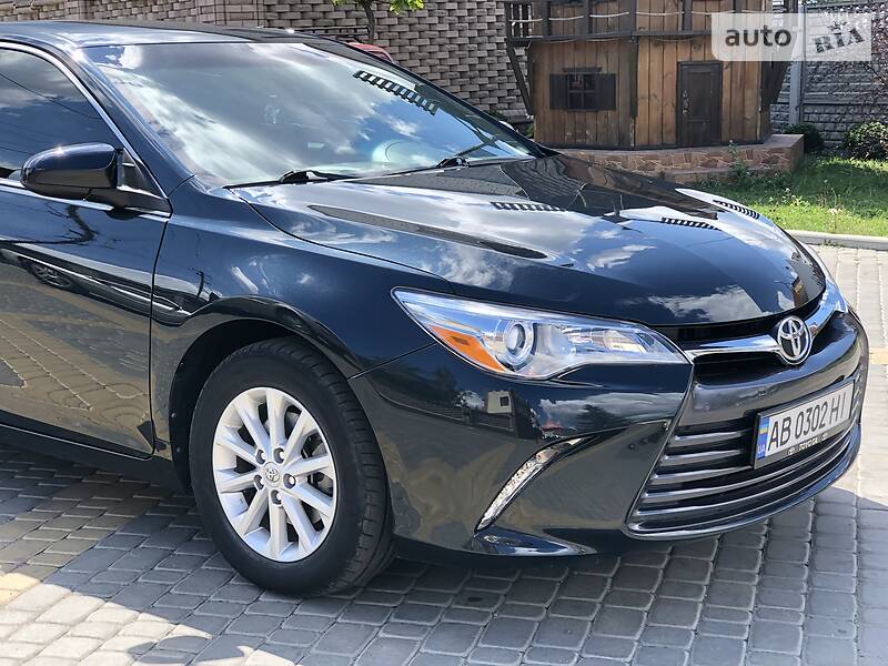 Седан Toyota Camry 2015 в 