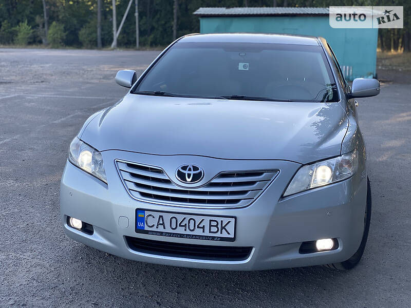 Седан Toyota Camry 2007 в Умані