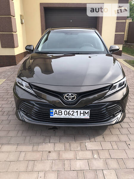 Седан Toyota Camry 2020 в Вінниці