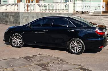 Седан Toyota Camry 2016 в Днепре