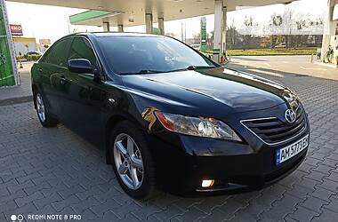 Седан Toyota Camry 2006 в Житомирі