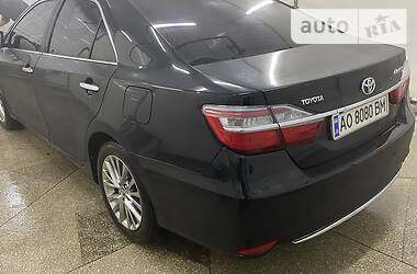 Седан Toyota Camry 2016 в Днепре