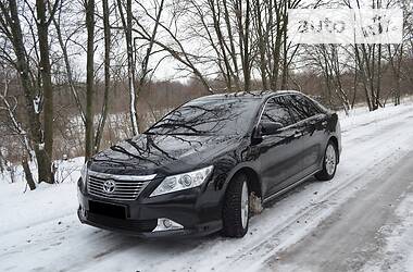 Седан Toyota Camry 2011 в Харькове