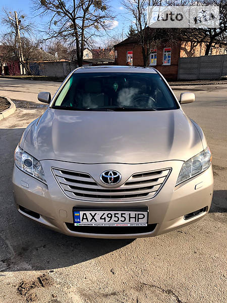 Седан Toyota Camry 2007 в Харькове