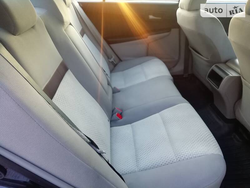 Седан Toyota Camry 2012 в Киеве