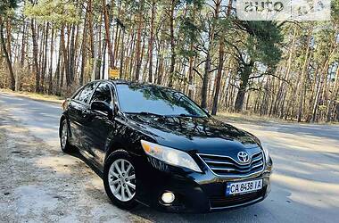 Седан Toyota Camry 2009 в Харькове