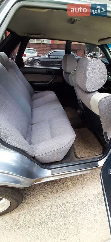 Седан Toyota Camry 1988 в Шостке