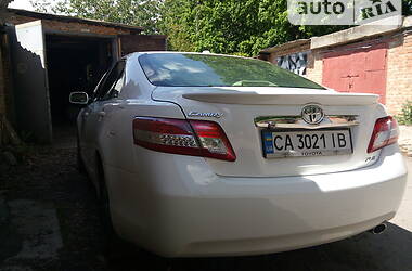 Седан Toyota Camry 2011 в Умани