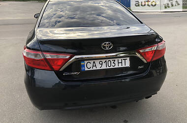 Седан Toyota Camry 2015 в Києві