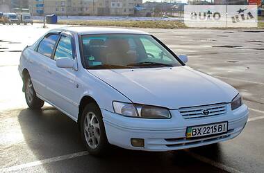 Седан Toyota Camry 1997 в Каменец-Подольском