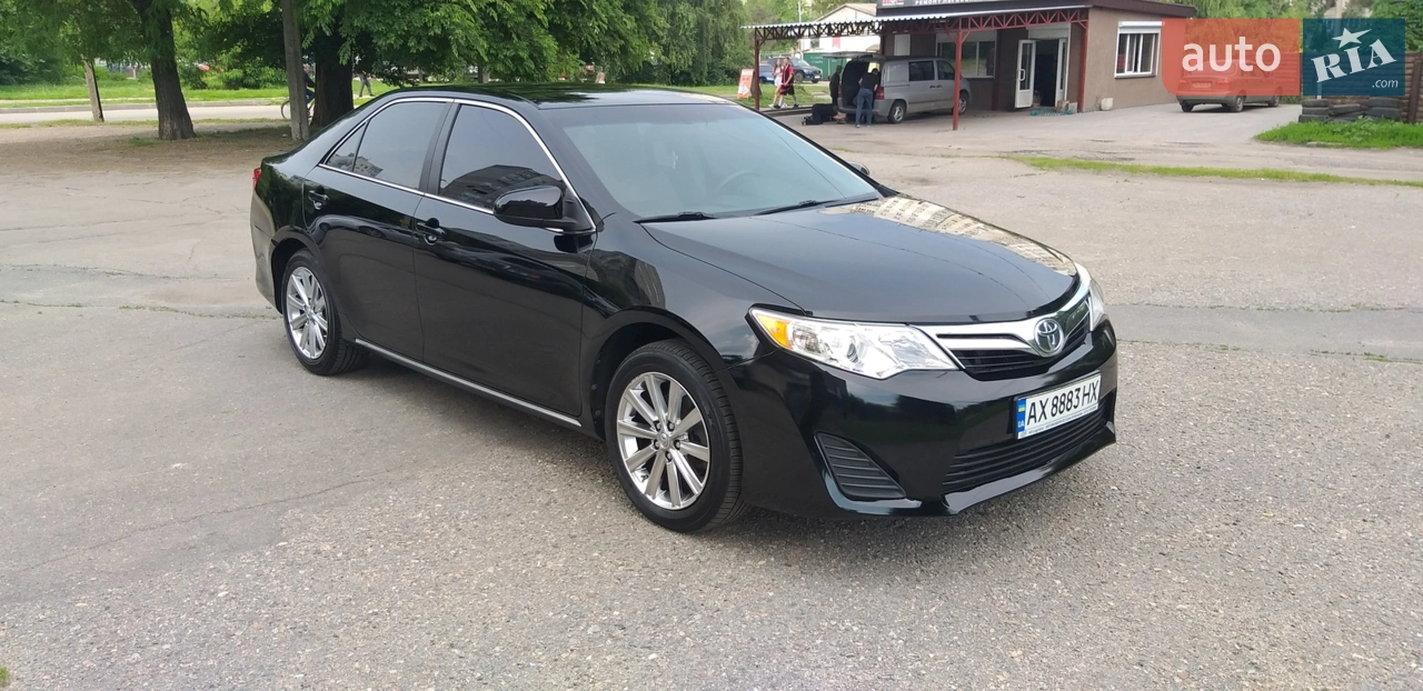 2013 Toyota Camry - мініатюра 19