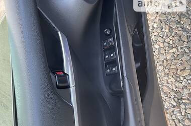 Седан Toyota Camry 2018 в Харькове