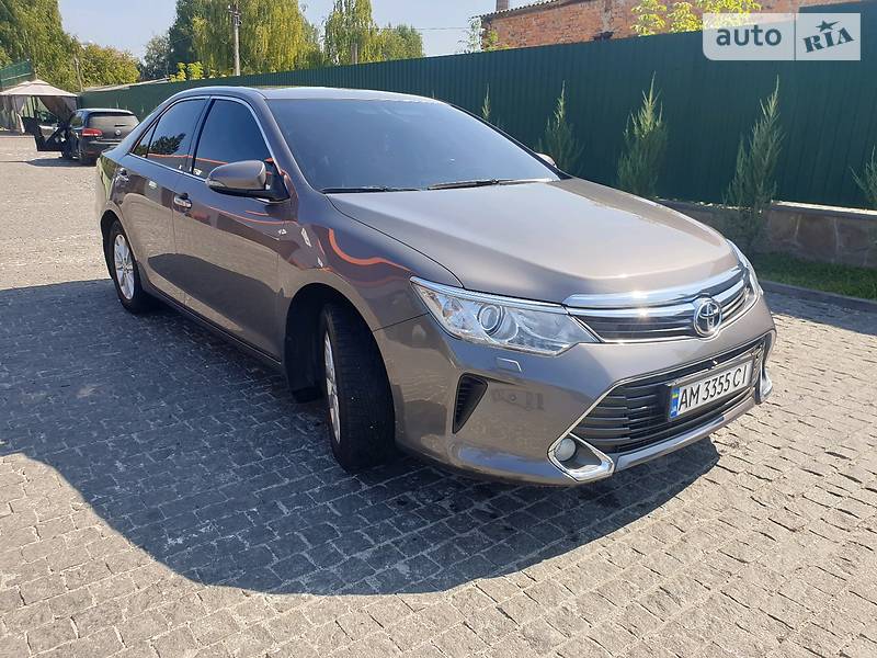 Toyota Camry Prestige