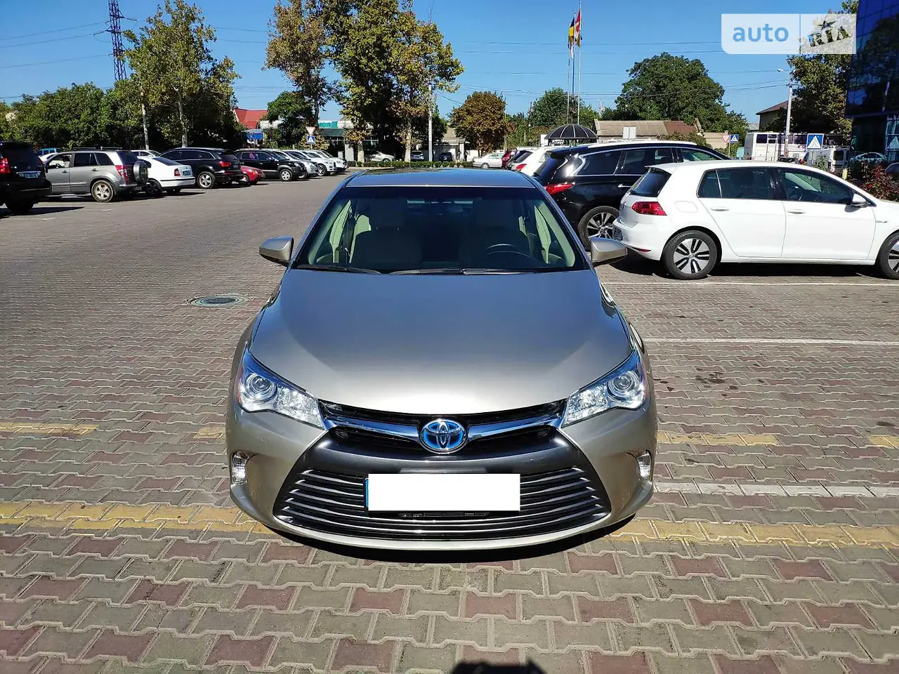 2015 Toyota Camry - фото 1
