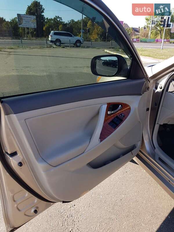 Седан Toyota Camry 2008 в Одессе