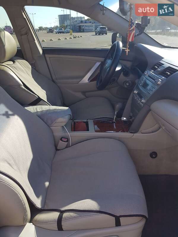 Седан Toyota Camry 2008 в Одессе