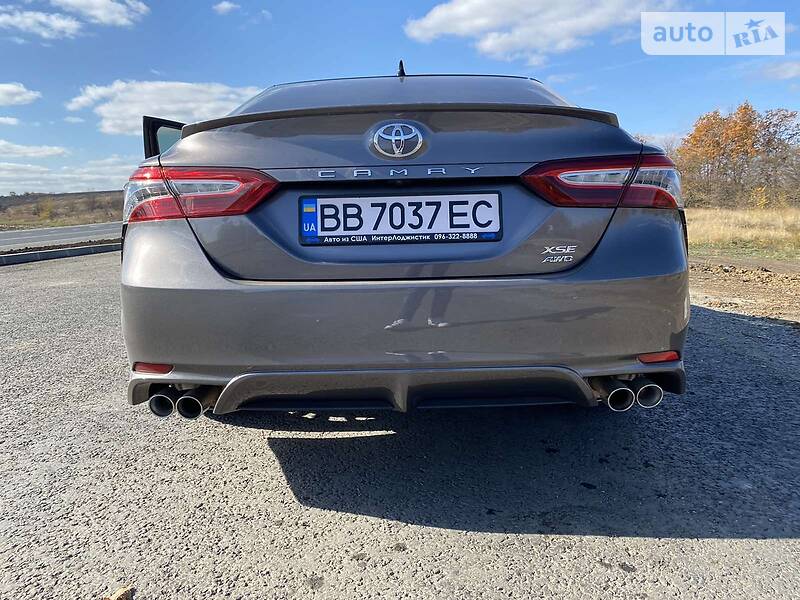 Toyota Camry xse awd