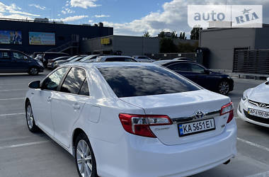 Седан Toyota Camry 2012 в Киеве