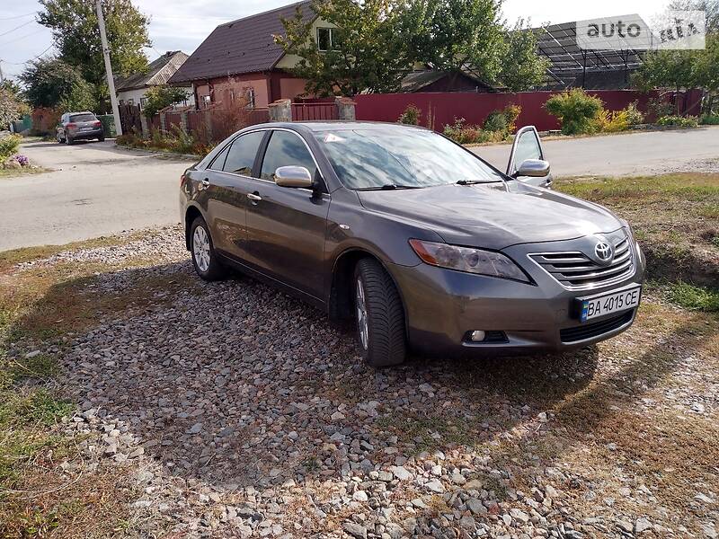 Седан Toyota Camry 2008 в Знаменке