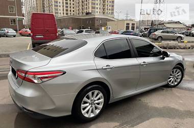 Седан Toyota Camry 2018 в 
