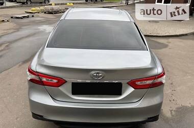 Седан Toyota Camry 2018 в 