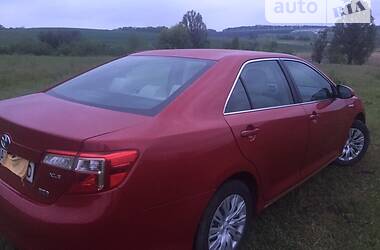 Седан Toyota Camry 2013 в Києві