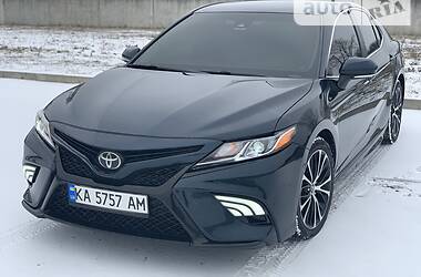 Седан Toyota Camry 2018 в Борисполі