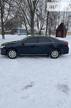 Седан Toyota Camry 2011 в Сумах