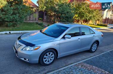 Седан Toyota Camry 2008 в Рівному