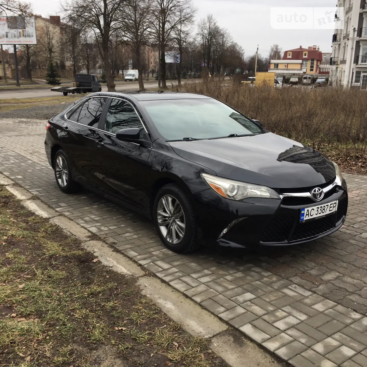 2016 Toyota Camry - фото 1