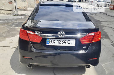 Седан Toyota Camry 2012 в Хмельницком