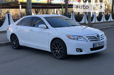 Седан Toyota Camry 2011 в Киеве