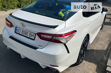 Седан Toyota Camry 2019 в Виноградові
