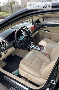 Седан Toyota Camry 2012 в 