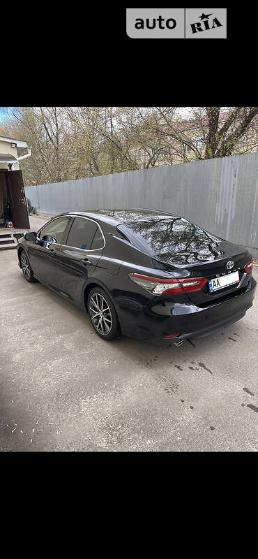 Седан Toyota Camry 2021 в Киеве фото 5 Седан Toyota Camry 2021 в Киеве