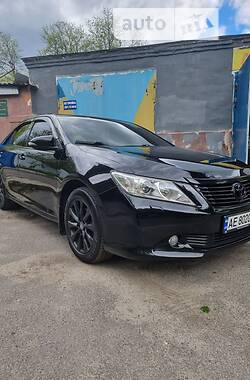 Седан Toyota Camry 2013 в Днепре