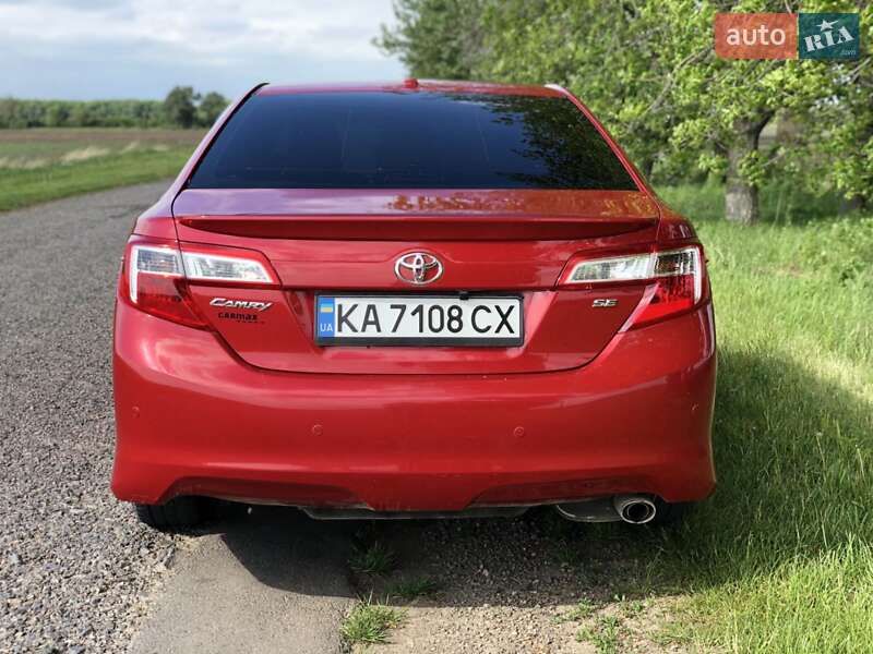 Седан Toyota Camry 2013 в Киеве фото 3 Седан Toyota Camry 2013 в Киеве